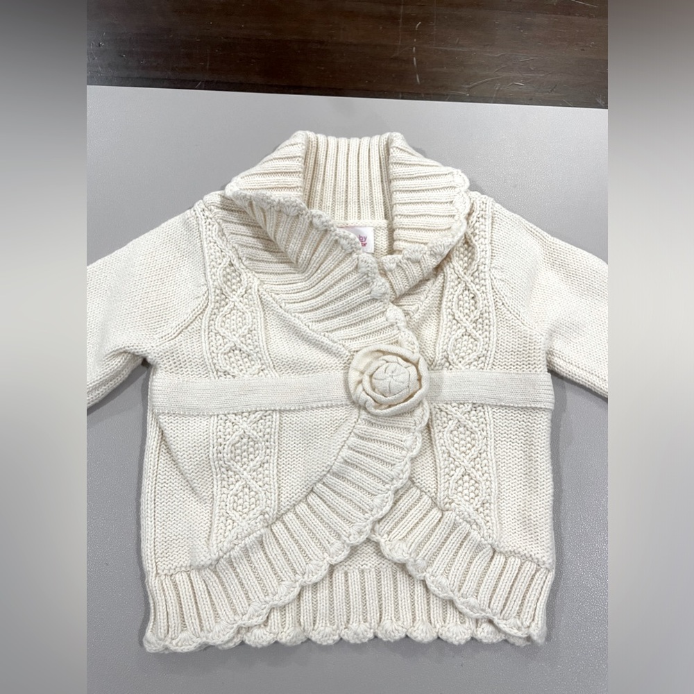 Baby sweater